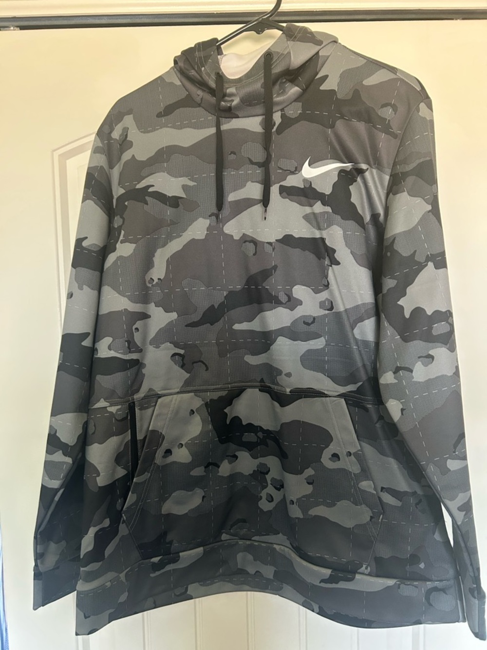 Nike White Therma-FIT Hoodie with Black Swoosh